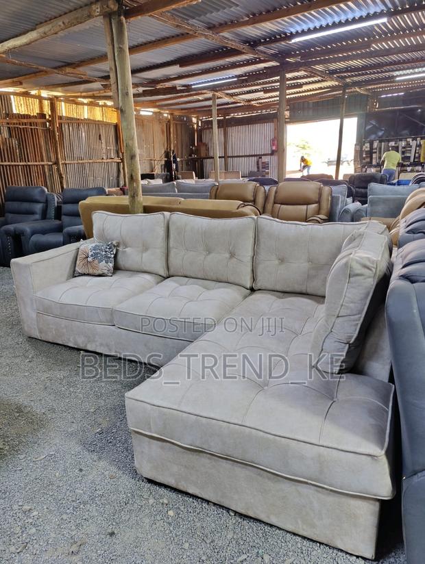 Classy Regal L Seat 6 Seater + Free Throw Pillows