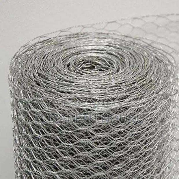 Chicken Wire 3ft by 30m Long  - main view