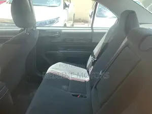 Toyota Axio 1.5 Hybrid 2WD 2018 Ivory