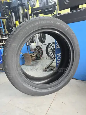 235/55r20 Kapsen Tire