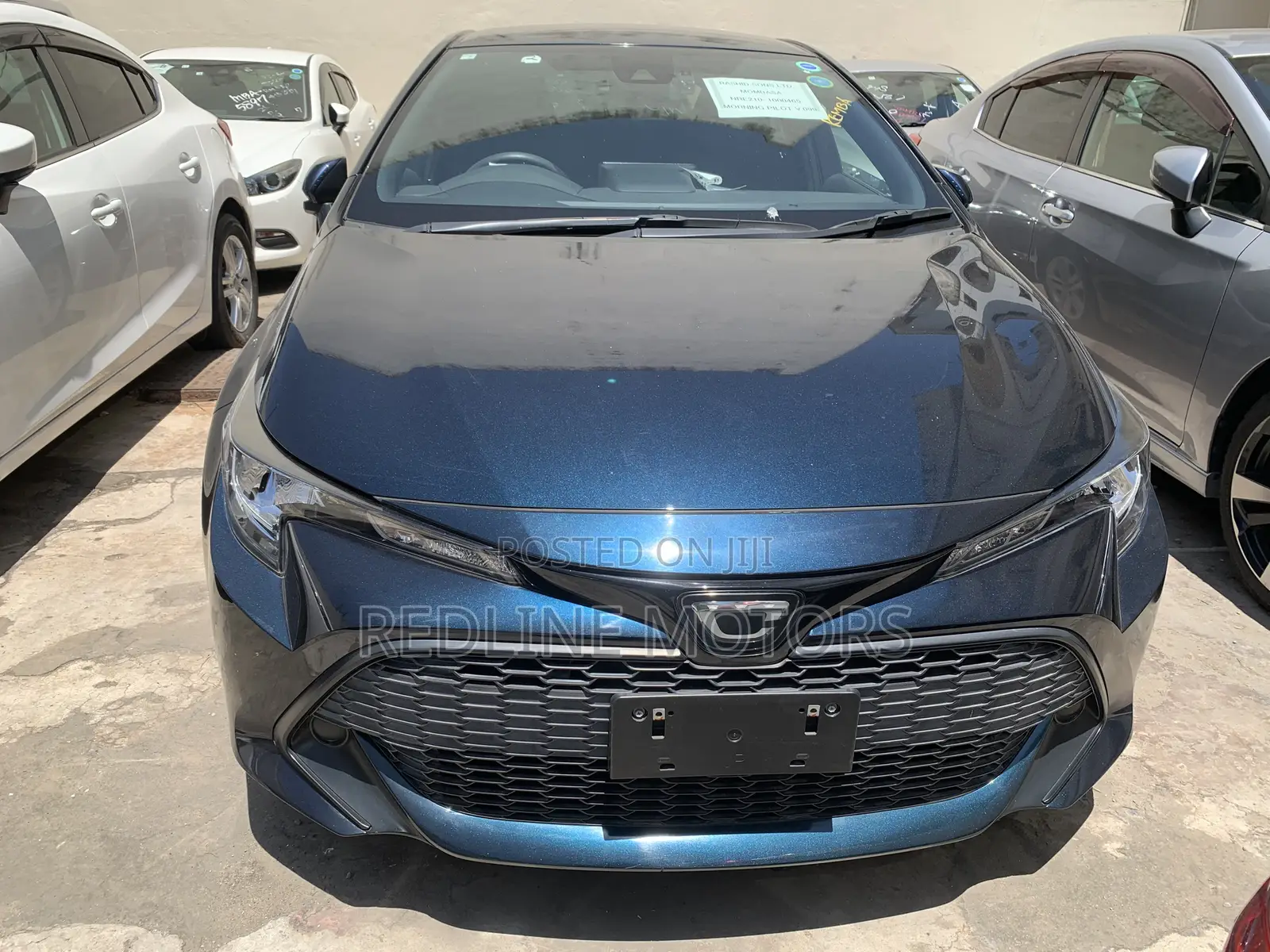 Toyota Corolla LE (1.8L 4cyl 2A) 2018 Blue