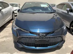 Toyota Corolla LE (1.8L 4cyl 2A) 2018 Blue