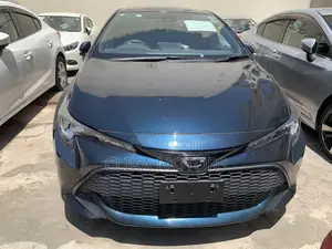 Toyota Corolla LE (1.8L 4cyl 2A) 2018 Blue