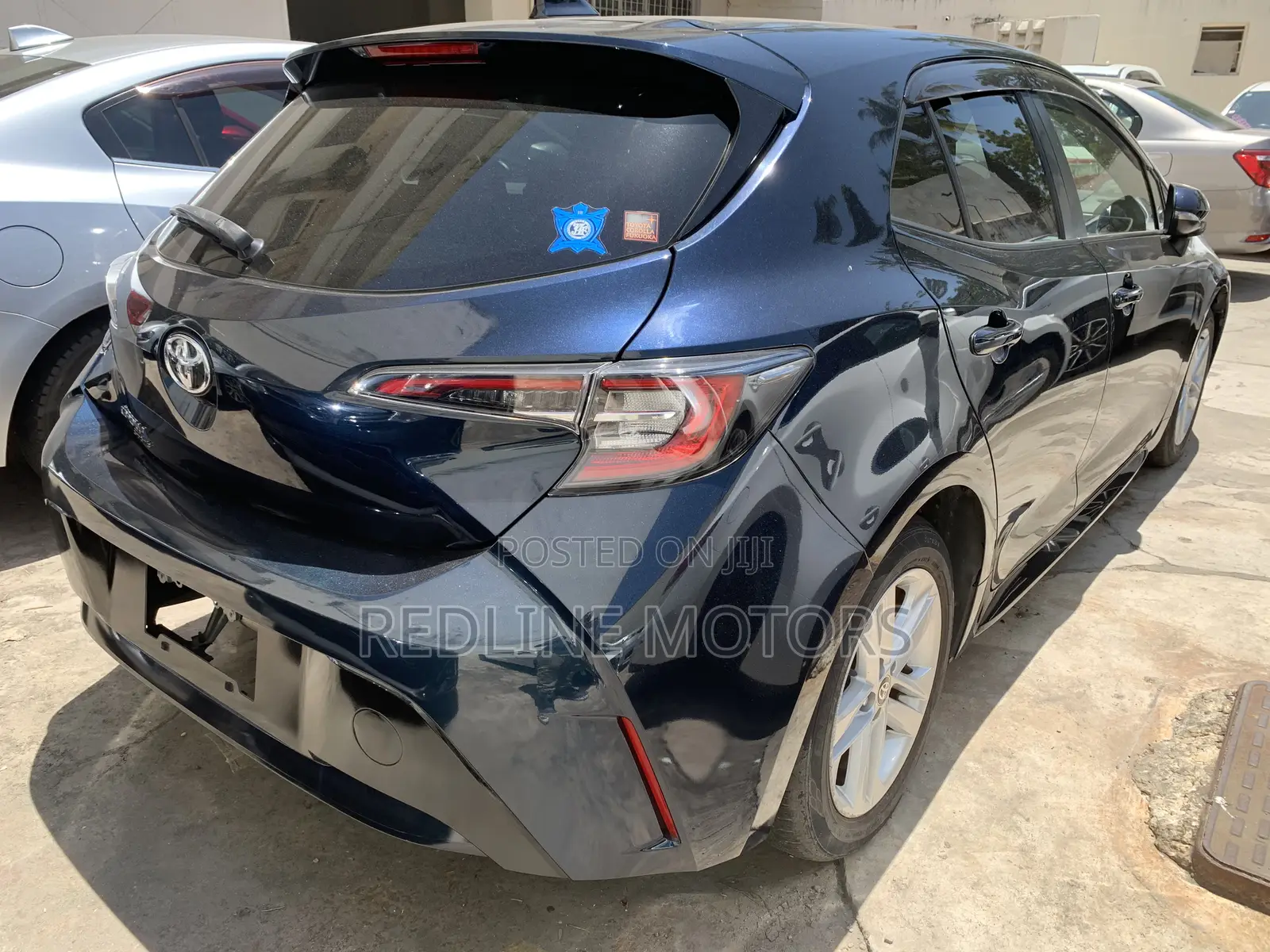 Toyota Corolla LE (1.8L 4cyl 2A) 2018 Blue