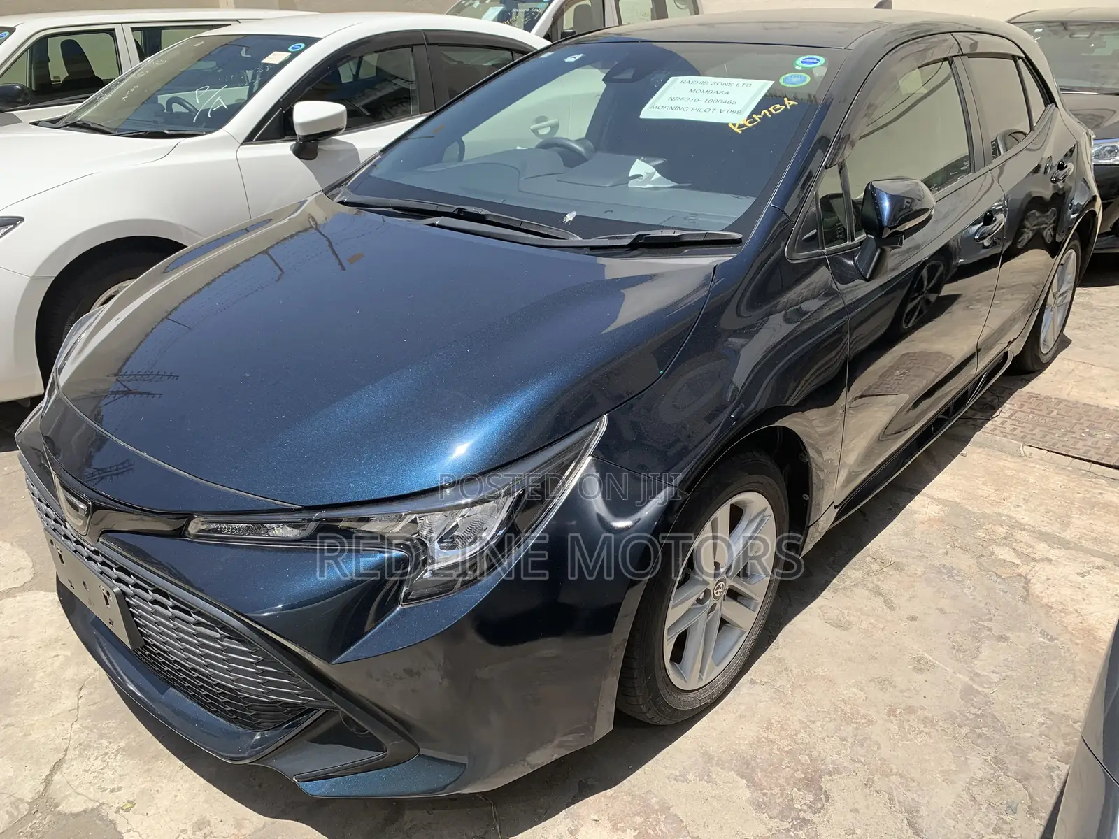 Toyota Corolla LE (1.8L 4cyl 2A) 2018 Blue