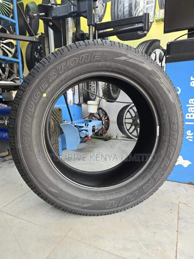 265/55r19 Bridgestone Dueler Tire - thumbnail 3