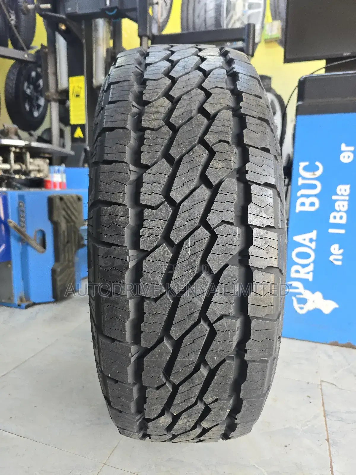 265/65r17 Bridgestone Dueler All Terrain Tire