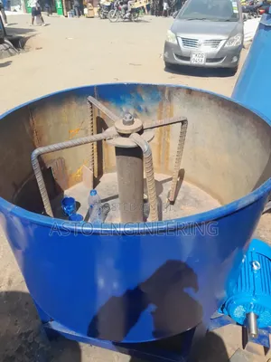 Pan Mixer Machine (250kgs/Batch)