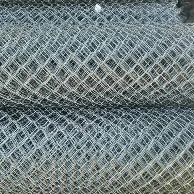 Secure Perimeter Chain Link 11g 6ft Height - main view