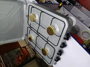 Heavy-Duty 4-Burner Gas Cooker for Home and Commercial Use