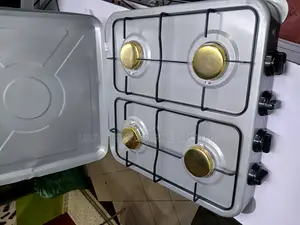 Auto Ignition 4-Burner Gas Stove With Flame Control