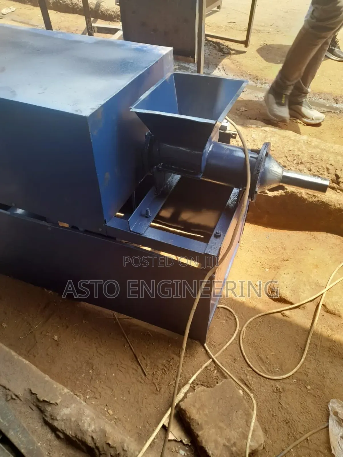 Charcoal Briquette Making Machine (Bm-Qx)