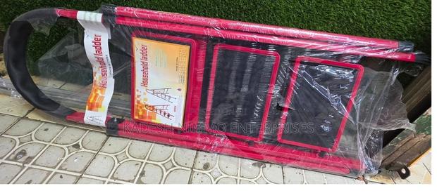 Durable 3-Step Metal Ladder - main view