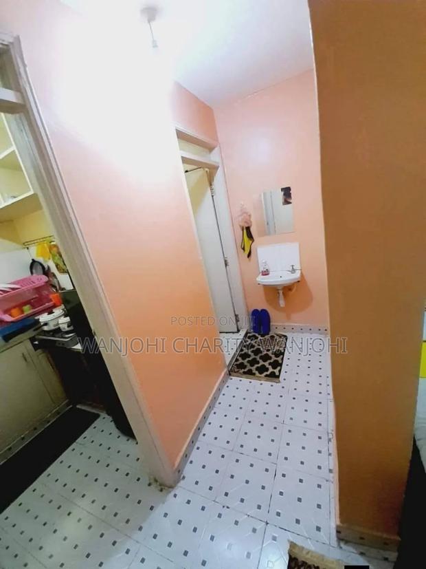 Sparkling Clean 1 Bedroom Airbnb in South B - thumbnail 2