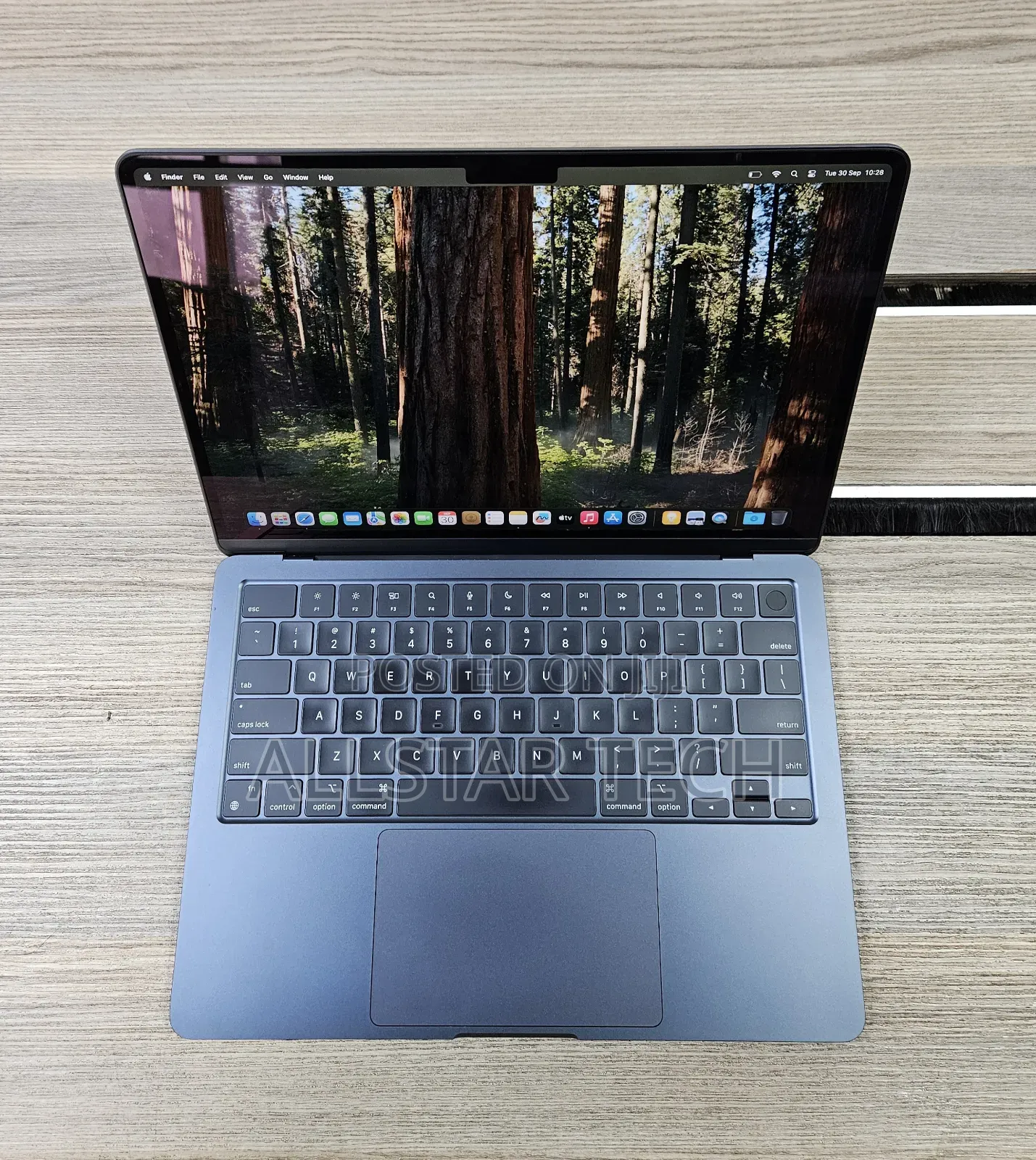 Laptop Apple MacBook Air 2024 M3 13-Inch 16GB Apple M3 SSD 512GB