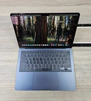 Laptop Apple MacBook Air 2024 M3 13-Inch 16GB Apple M3 SSD 512GB