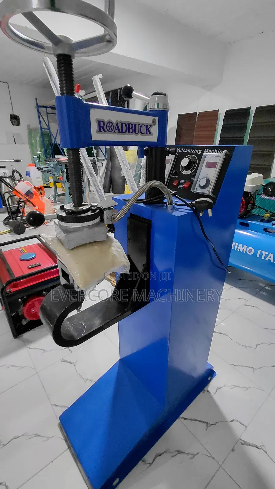 Roadbuck Italy Tyre Vulcanizing Machine Single Phase.