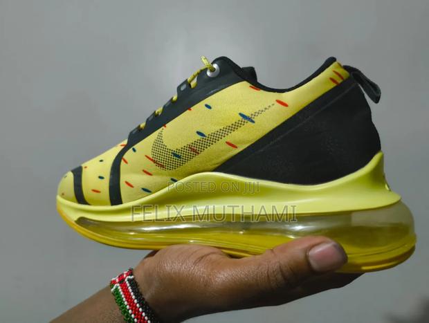 Yellow Nike Air Max 720 - thumbnail 3