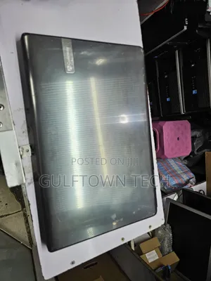 Laptop Gateway NV56 4GB Intel Pentium HDD 1T