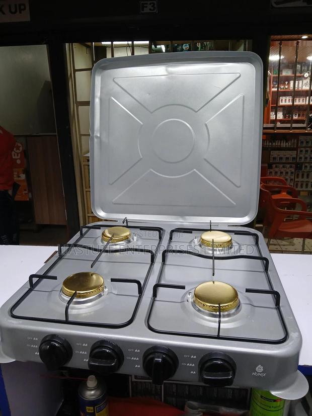 Energy-Efficient 4-Burner Gas Cooker With Safety Features