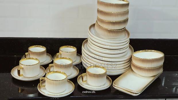 Elegant European Porcelain Dinner Set_co