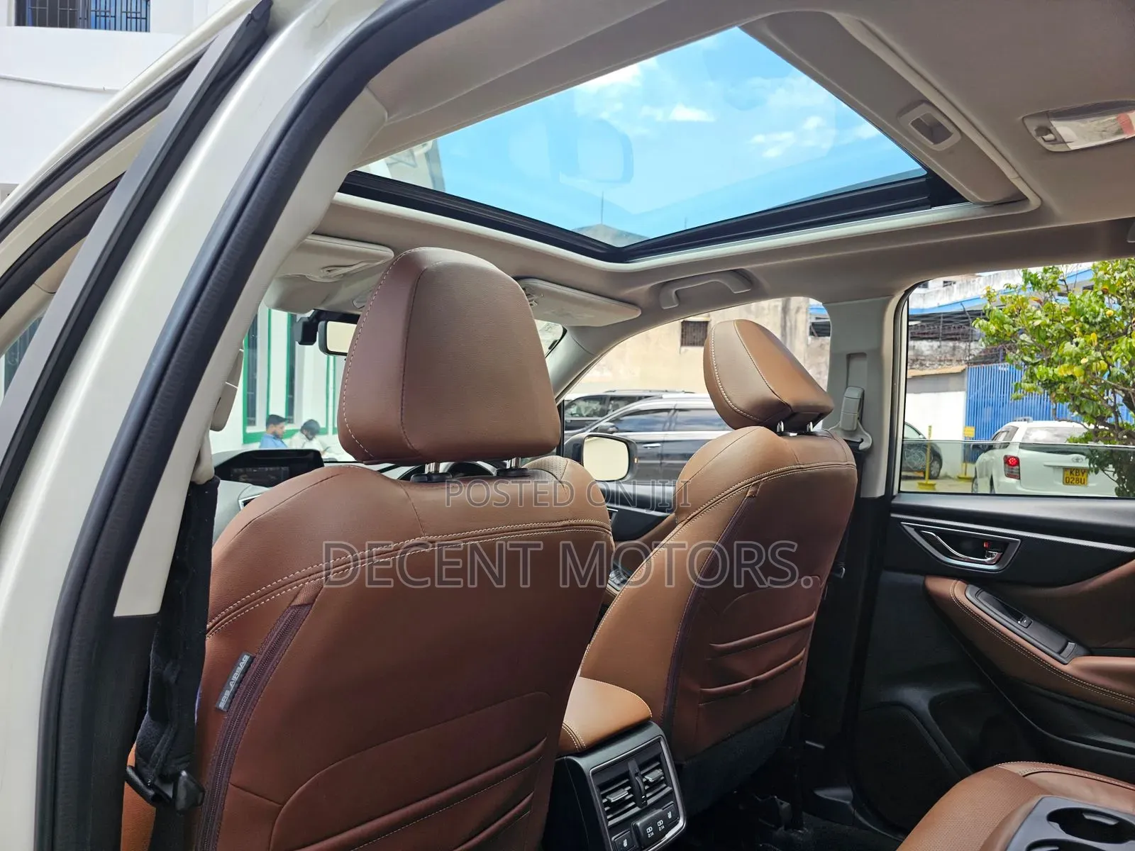 Subaru Forester Premium AWD 2019 White
