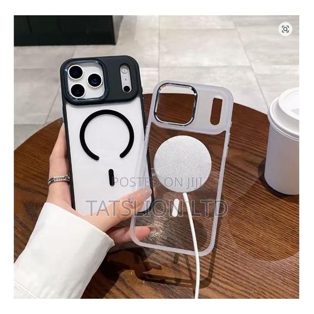 iPhone 17 Pro Max Cover - main view