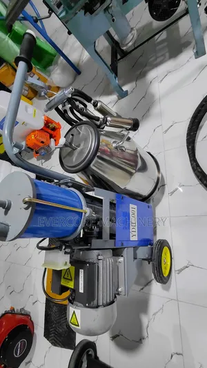 Single Cow/Bucket Milking Machine Electric With Stainless Steel Bucket