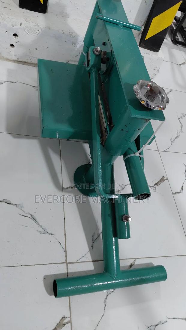 Heavu Duty Cabro Cutter Machine Pacwel Italy - thumbnail 4
