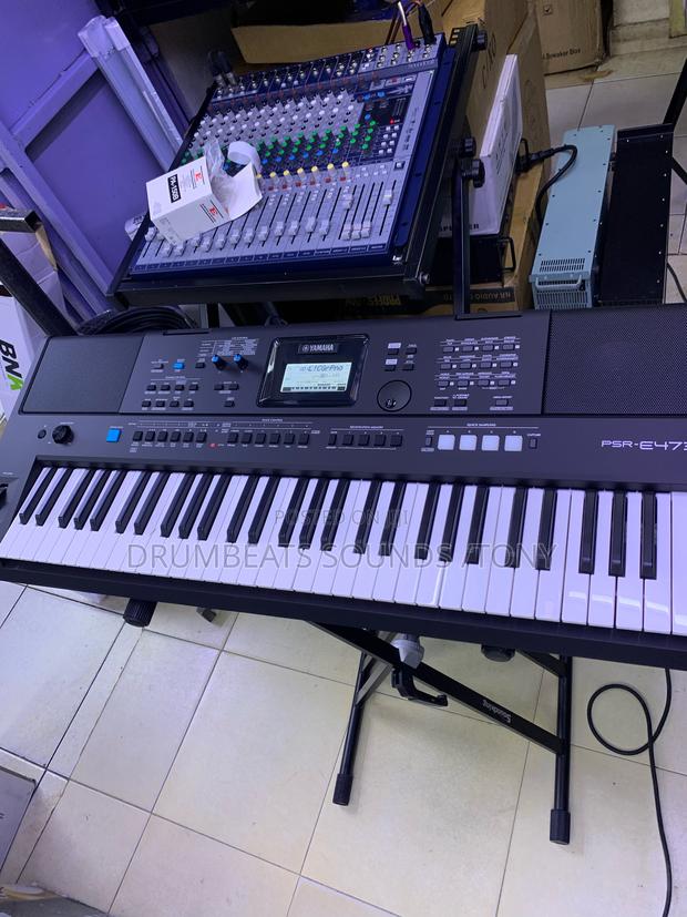 Yamaha Psr 473 - main view