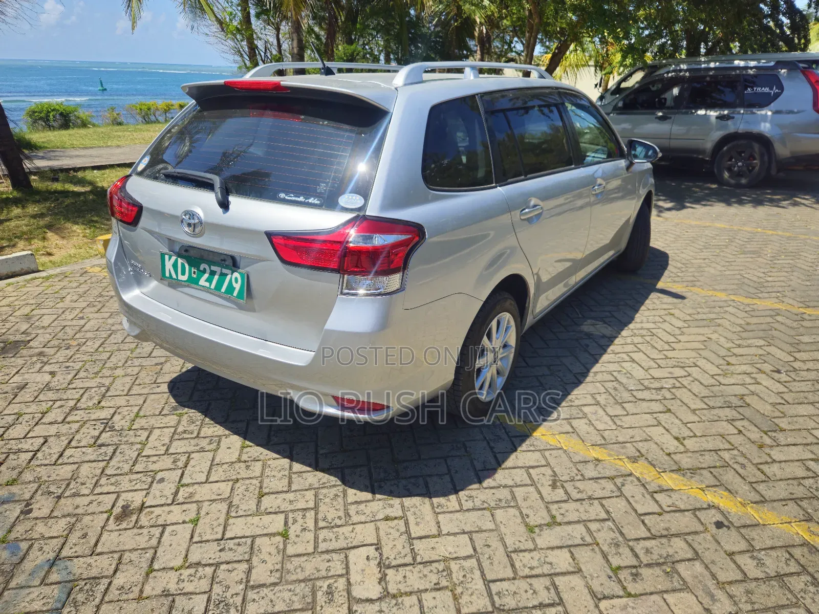 Toyota Corolla Fielder 2020 Silver