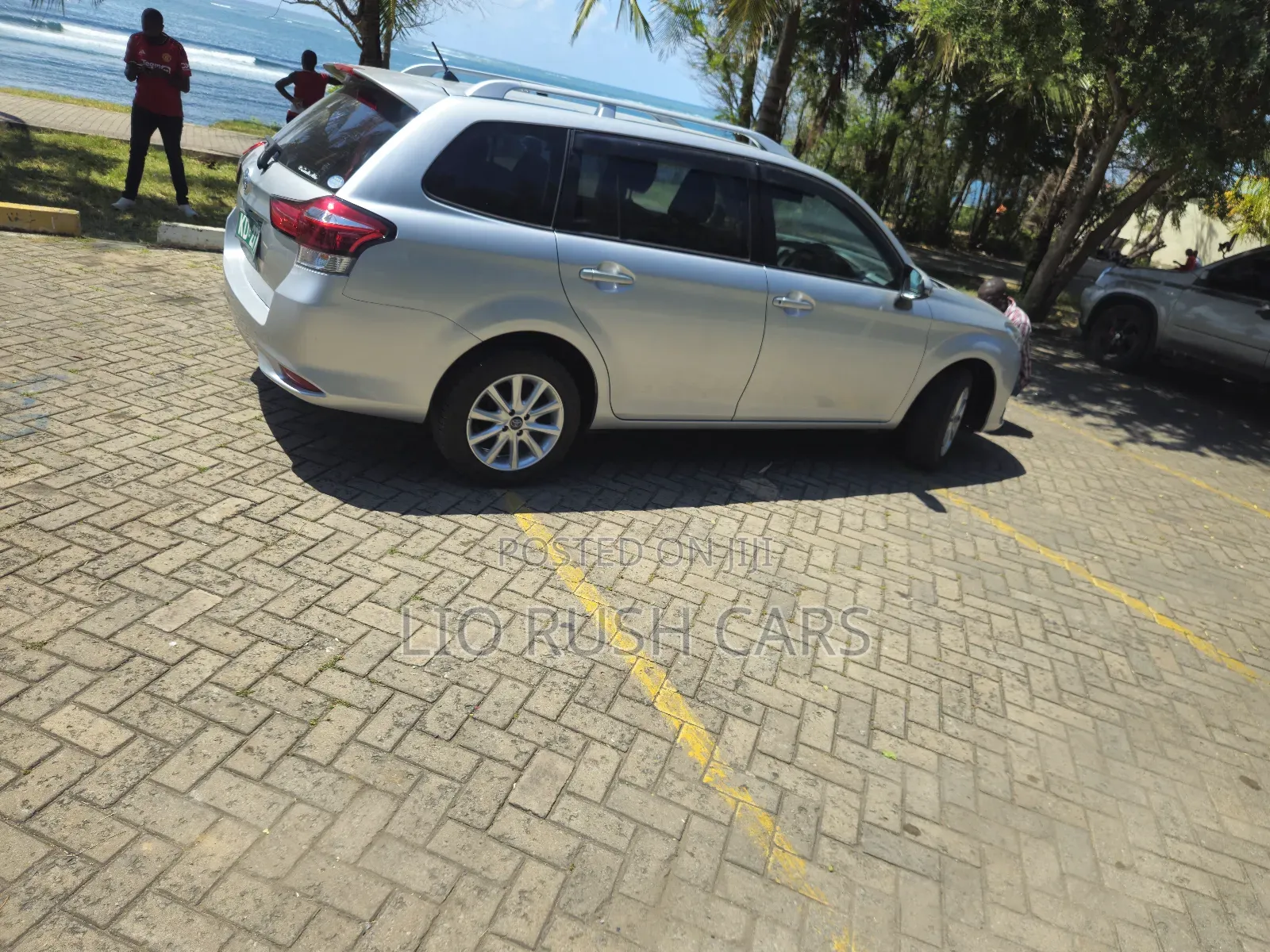 Toyota Corolla Fielder 2020 Silver