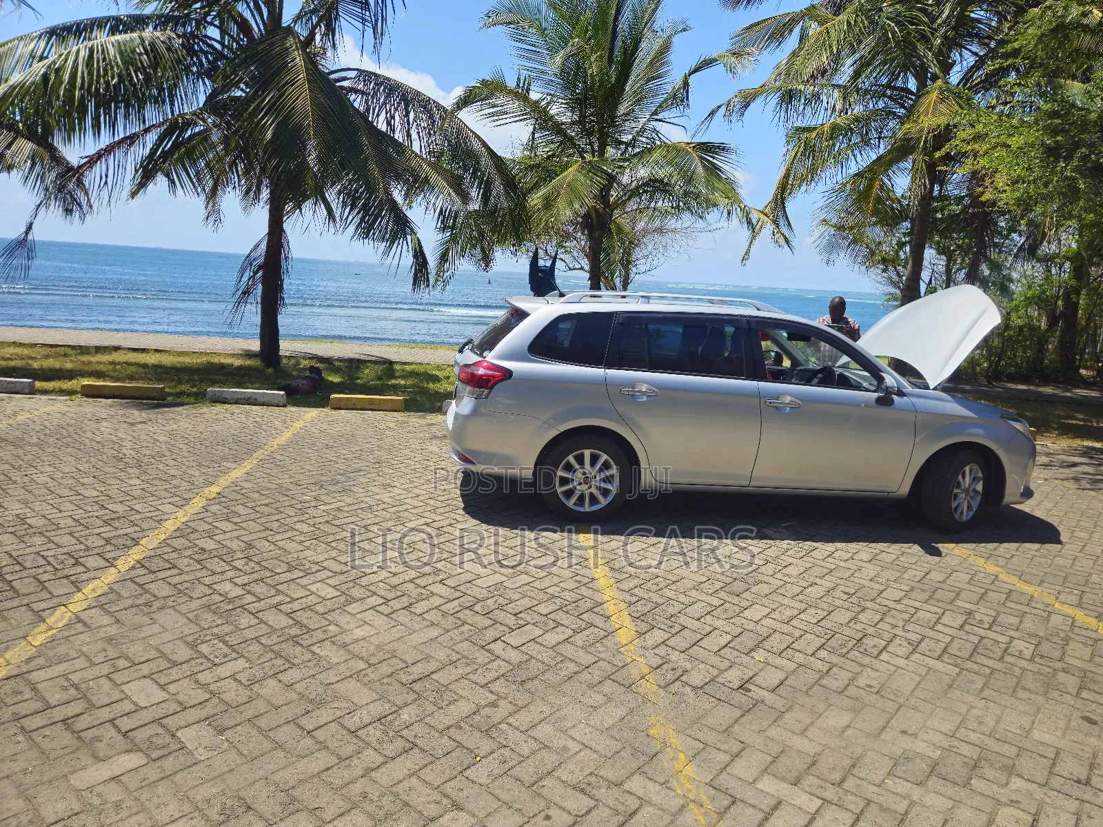 Toyota Corolla Fielder 2020 Silver