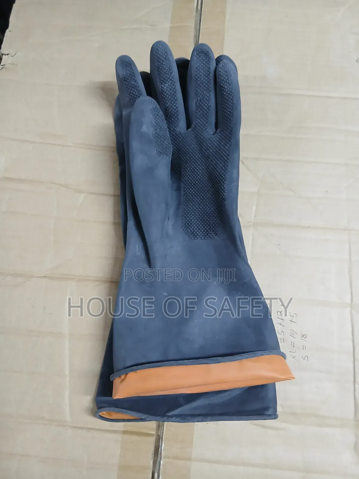 Chemical Resistant Dotted Safety Gloves
