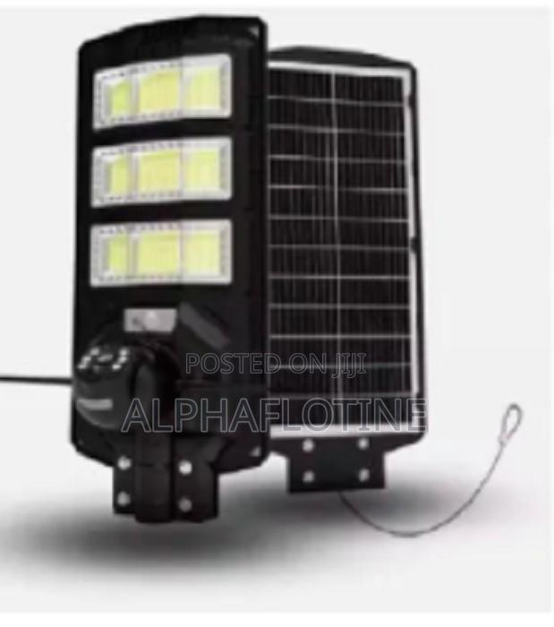V380 Pro Solar Street Light PTZ Flood Light 4g Camera 450w