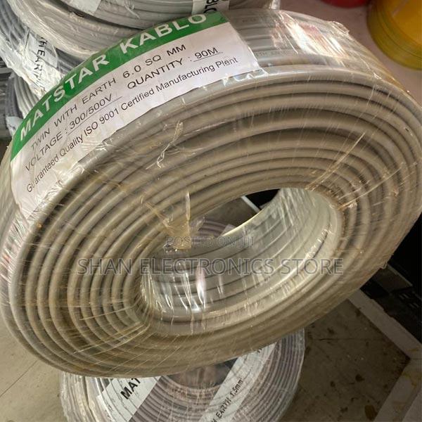 Affordable 90m 3-Core 2.5mm2 Twin With Earth Cable 2.5mm2 Twin - main view