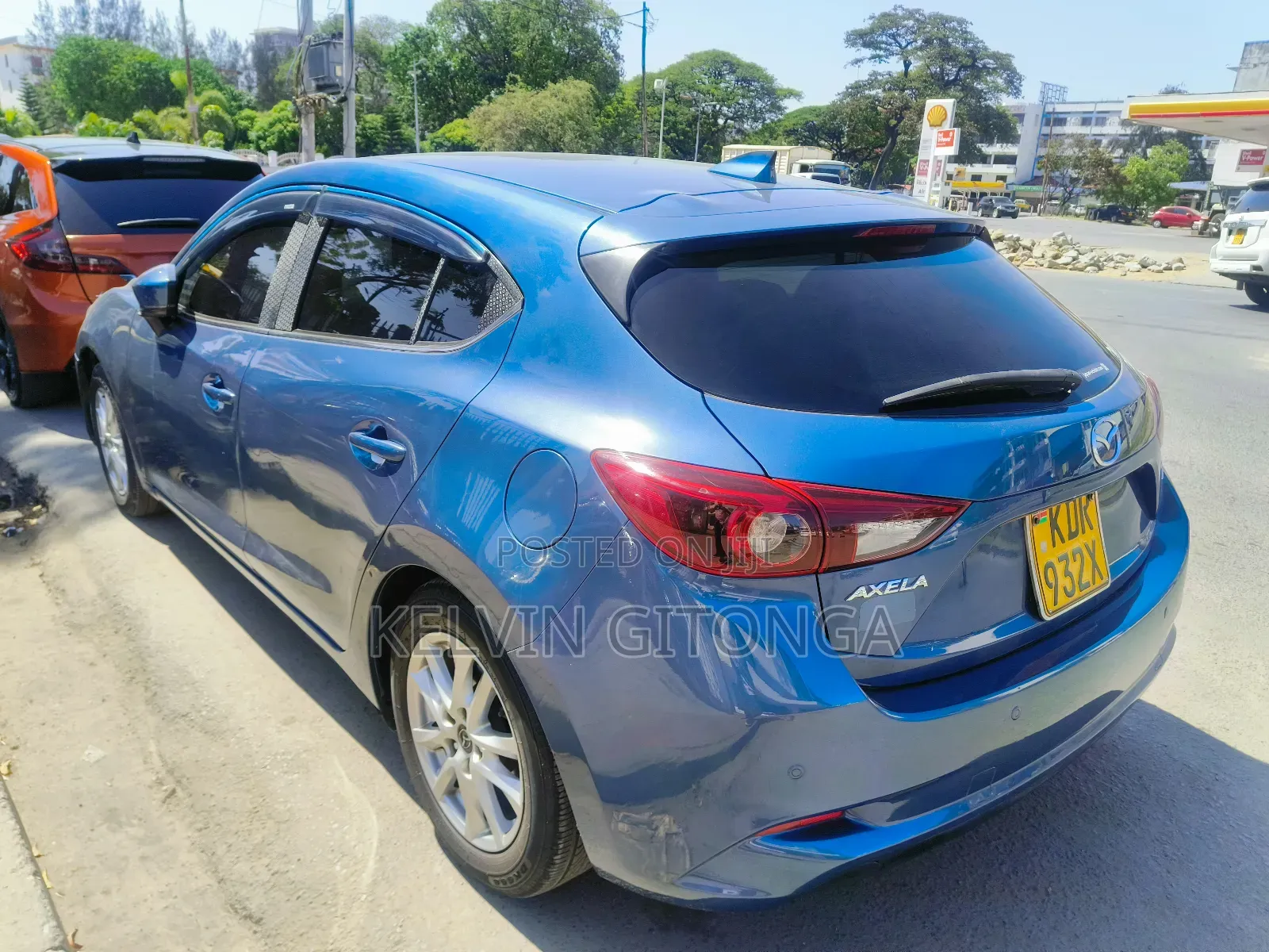 Mazda Axela 2018 Blue