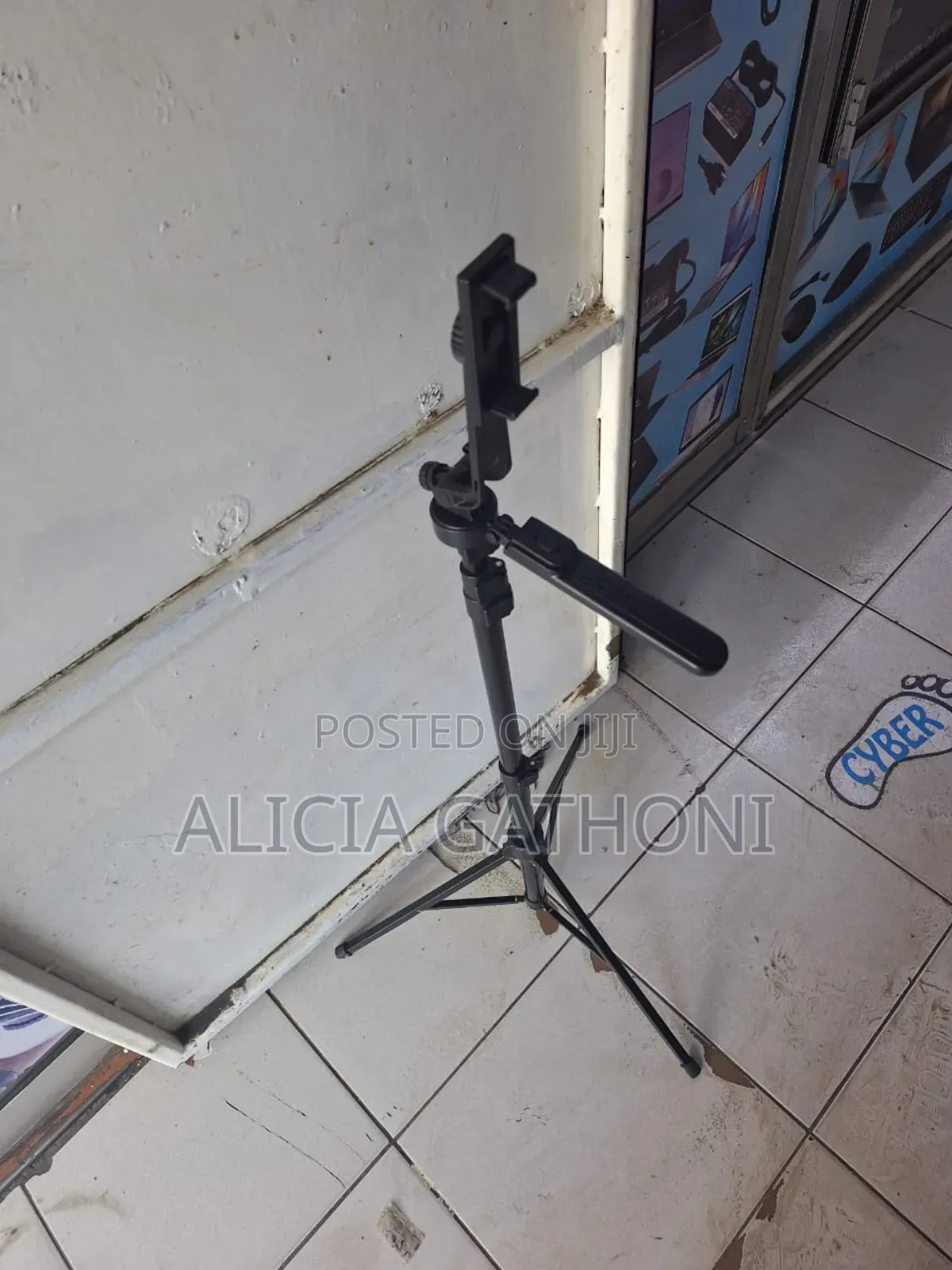 2mtrs Phone Adjustable Tripod With Handle and Bluetooth