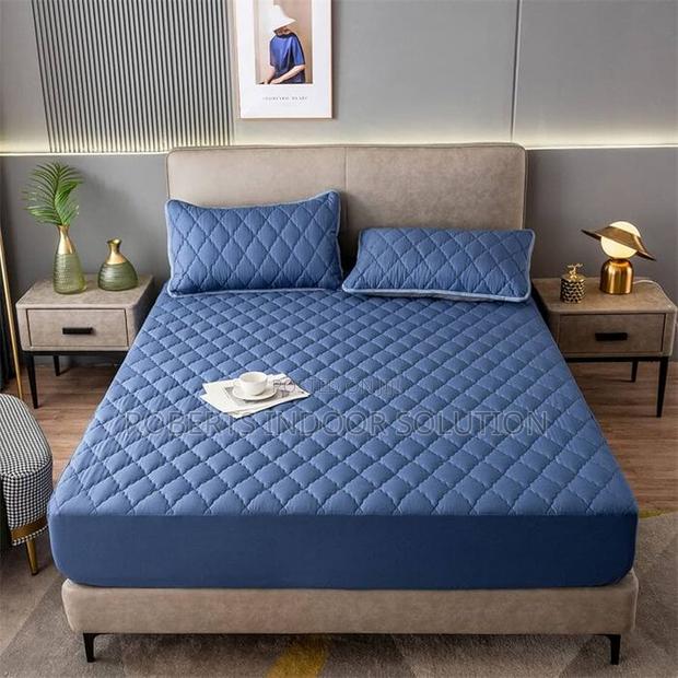 Quilted Waterproof Mattress Protector Navy Blu
