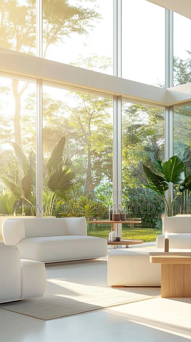 Stylish Sunscreen Roller Blinds – Light Control Privacy - main view