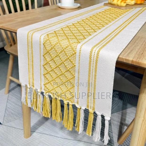  _*High Quality Table Runners* . - main view
