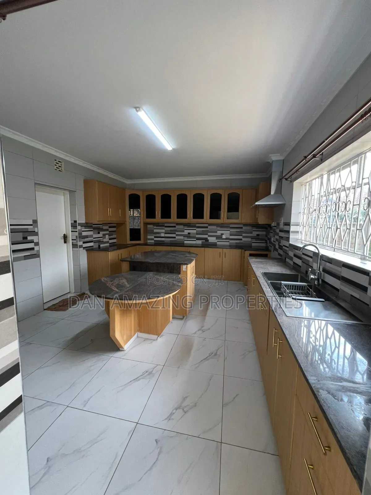 6bdrm Maisonette in Loresho On 1/2 Acre for rent