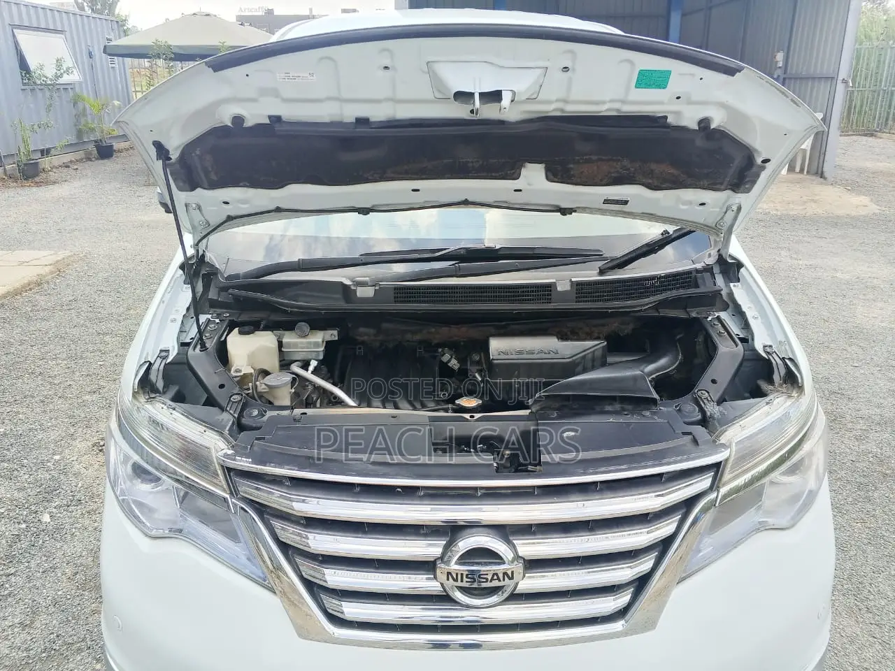 Nissan Serena 2014 White