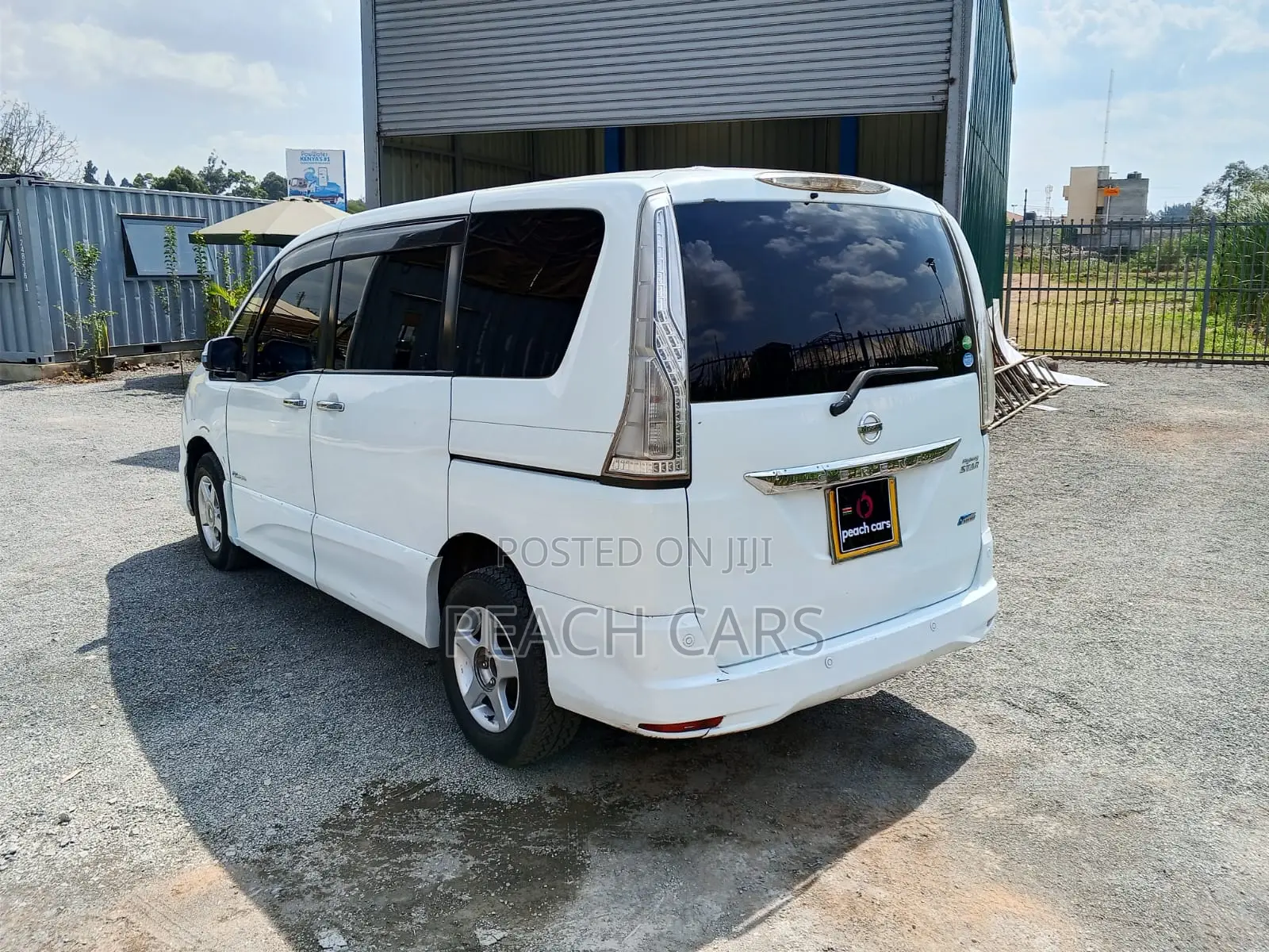 Nissan Serena 2014 White