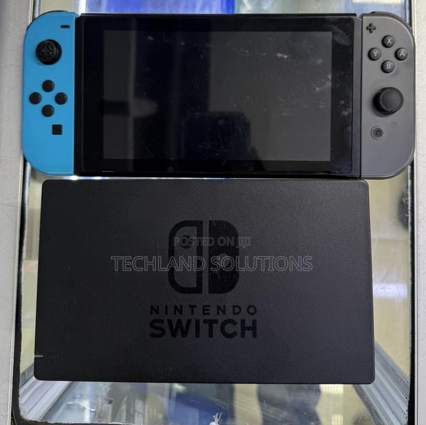 Preloved Nintendo Switch V2