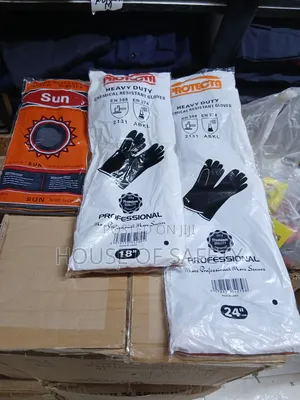 Durable And Comfortable Chemical Handling Gloves