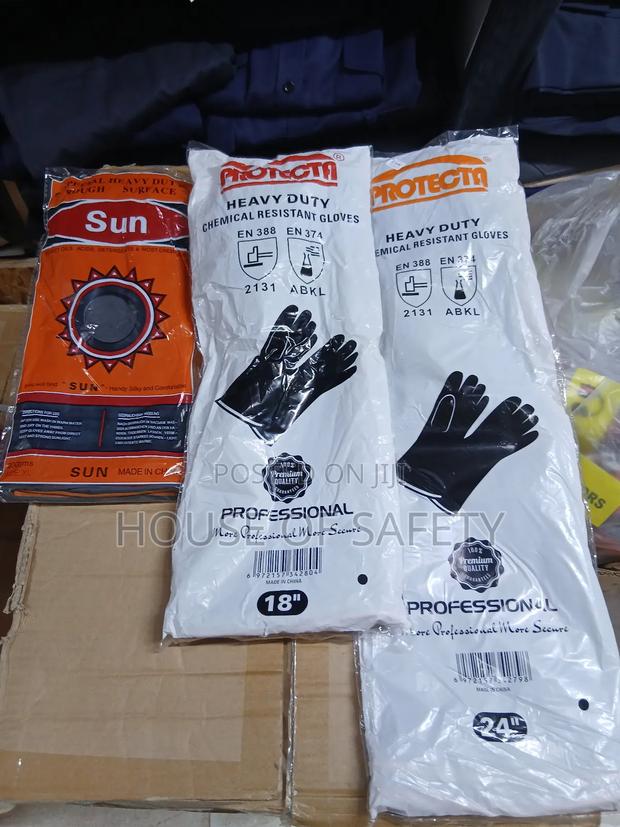 Defending Gloves Against Alkaline - main view