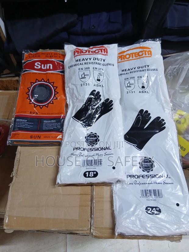 Defending Gloves Against Alkaline - thumbnail 2