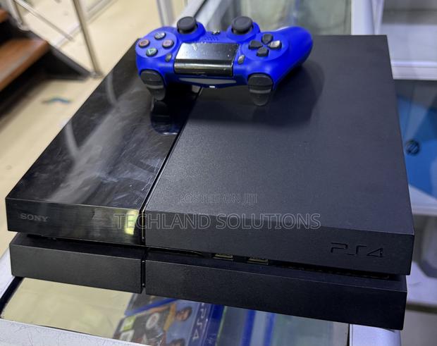 Previously Used Playstation 4 Standard - thumbnail 4