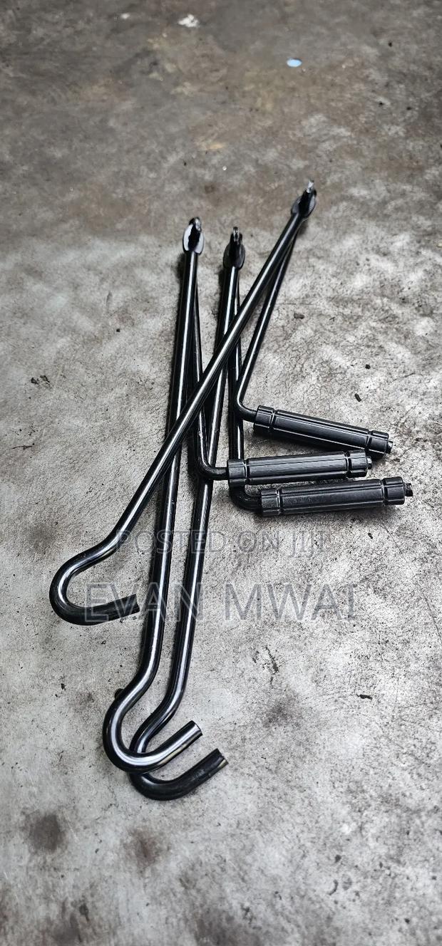 Scissor Jack Stick on Offer - main view